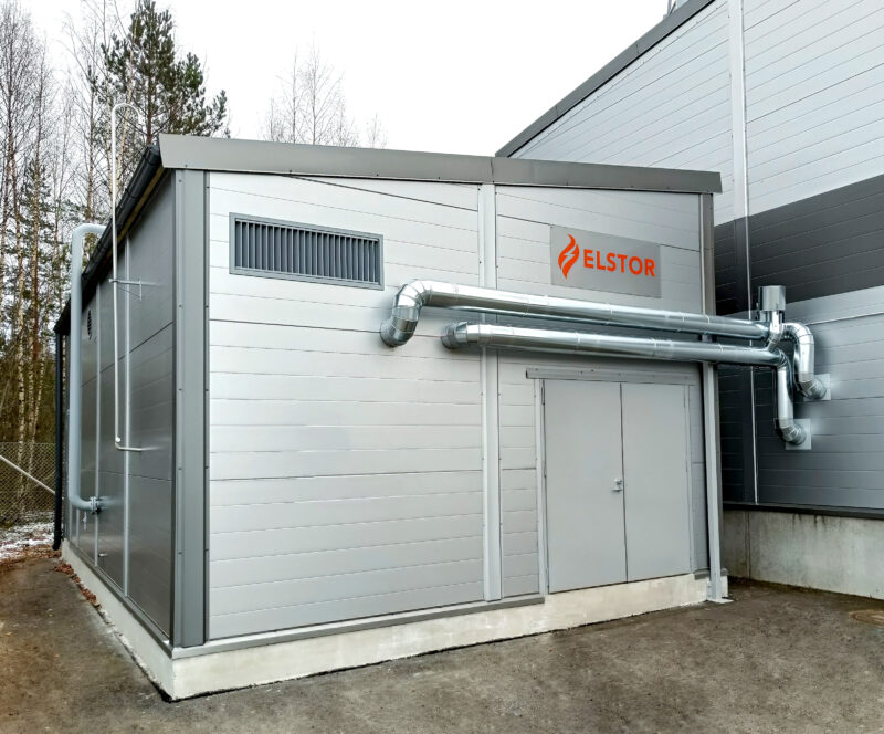 Elstor energy storage container for clean and renewable steam production. Elstor energiavarasto puhtaan ja uusiutuvan höyryn tuotantoon.